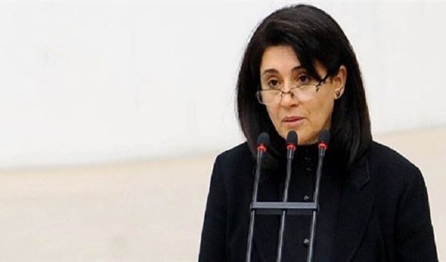السلطات التركية تعتقل النائبة الكردية ليلى زانا