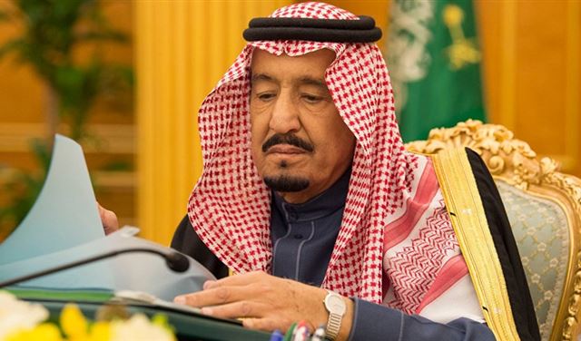 الملك سلمان يقرر إيداع ملياري دولار لدى البنك المركزي في اليمن