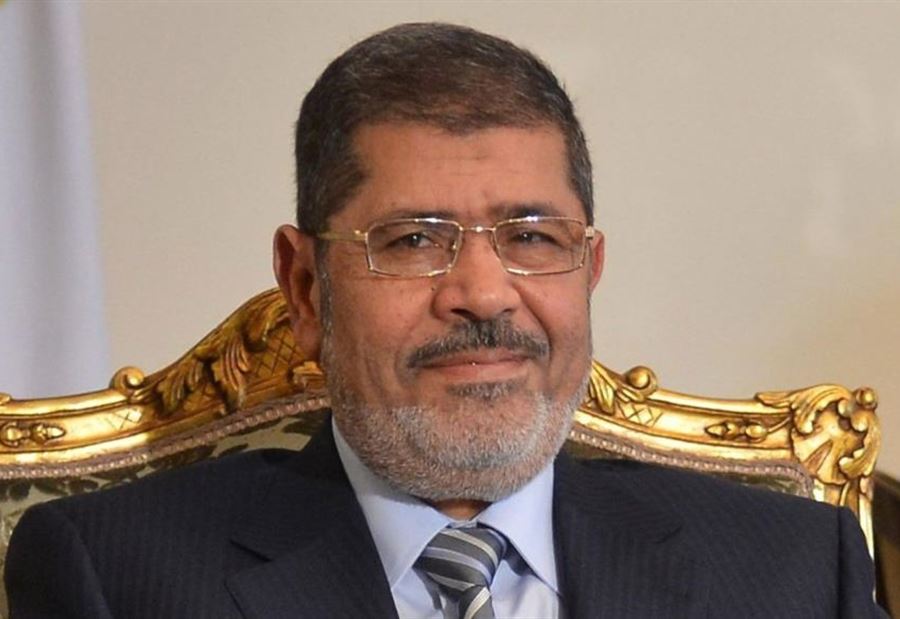 قبيل الوفاة.. السلطات حاولت مساومة مرسي والإخوان بسجن العقرب