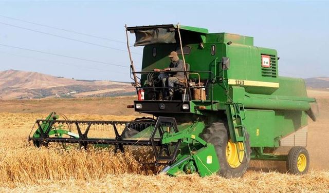 حادث مروّع.. حصادة تدهس طفلًا أمام والده في فيتري! 