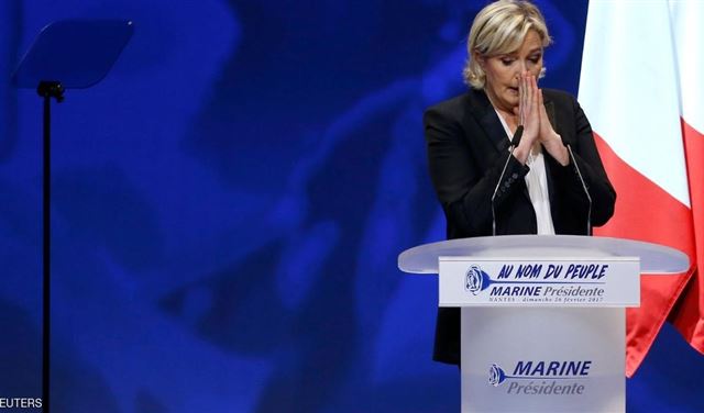 برلمان أوروبا يصوت لرفع الحصانة عن لوبن برلمان أوروبا يصوت لرفع الحصانة عن لوبن