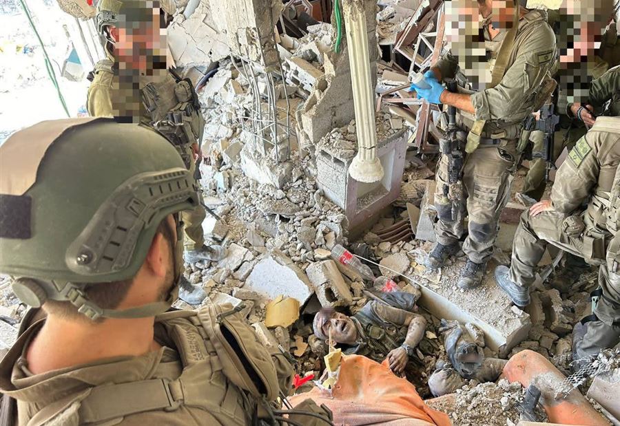 كشف جديد: لماذا لجأت إسرائيل لقطع إصبع يحيى السنوار بعد مقتله؟