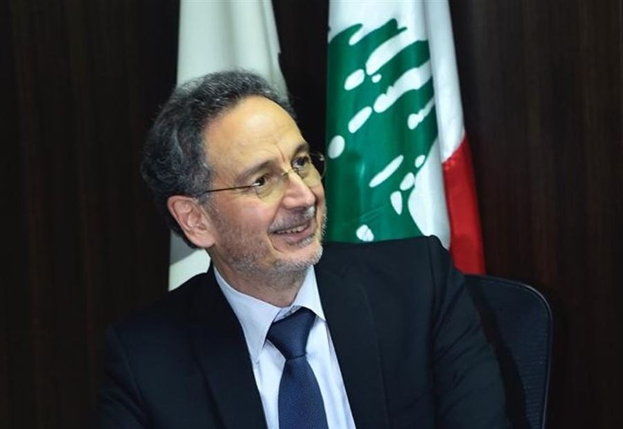 بعد محاصرة مراقبين.. وزير الإقتصاد يُغرّد 