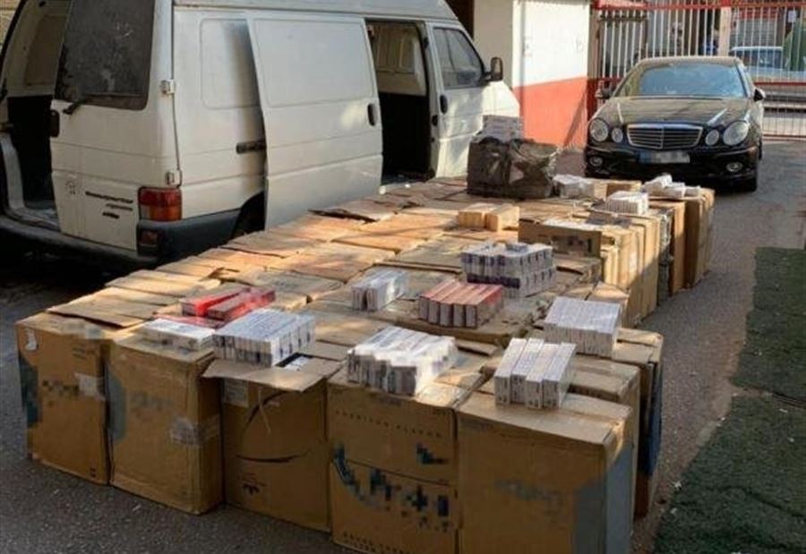 كمين محكم لـ "المعلومات" يوقع بشبكة لتهريب الدخان 