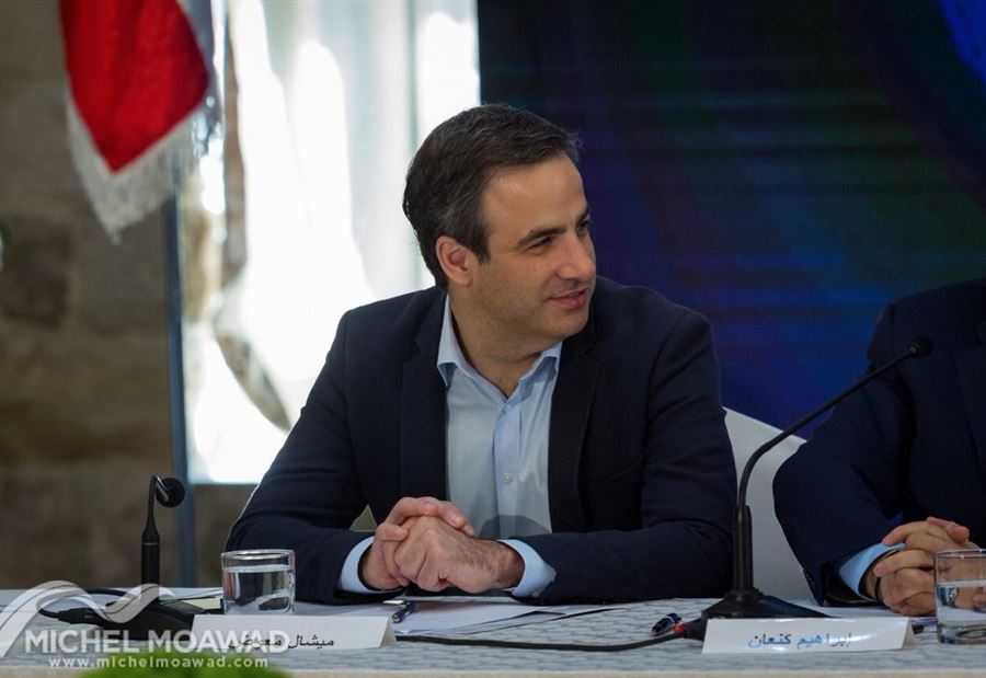 معوّض وسرّ العشاء مع بومبيو 