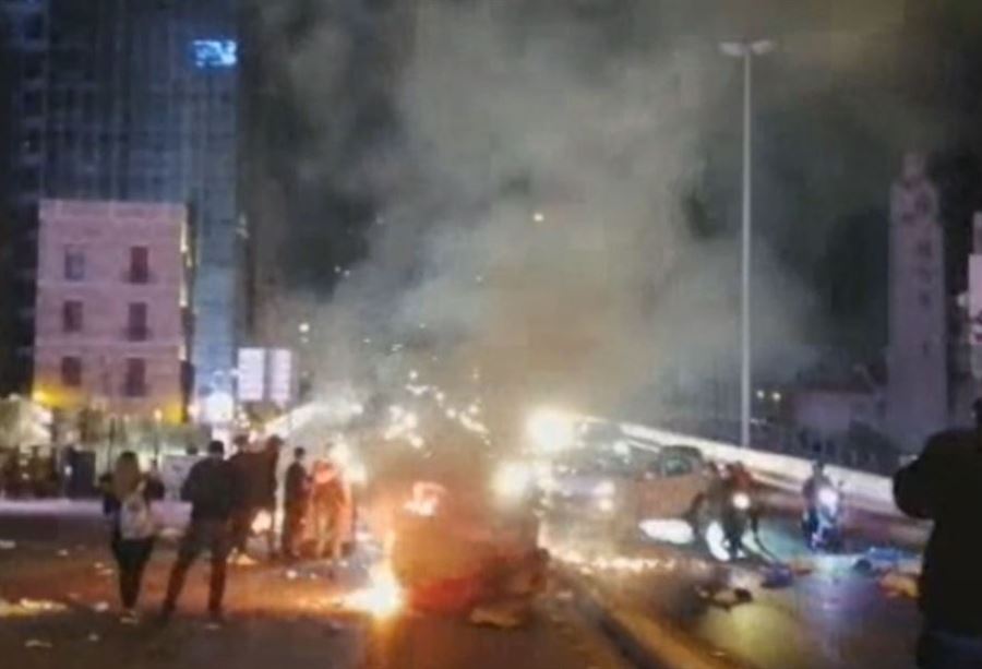 بالفيديو: مكافحة الشغب تعتدي على متظاهري "الرينغ" 