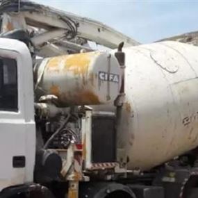 جريح بإنقلاب جبّالة باطون في الغابات