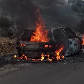 بالصورة: نجاة مواطنة بأعجوبة بعد احتراق سيارتها 