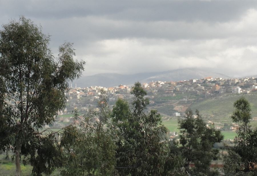 قذيفة من المخلفات الاسرائيلية في الخيام