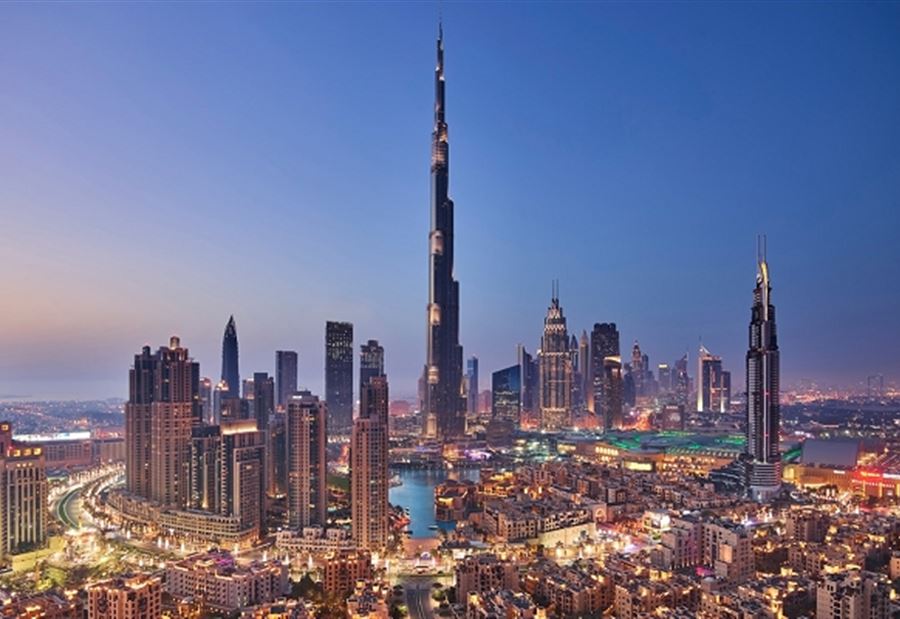 الإمارات تعفي مرافقي السياح من التأشيرات 