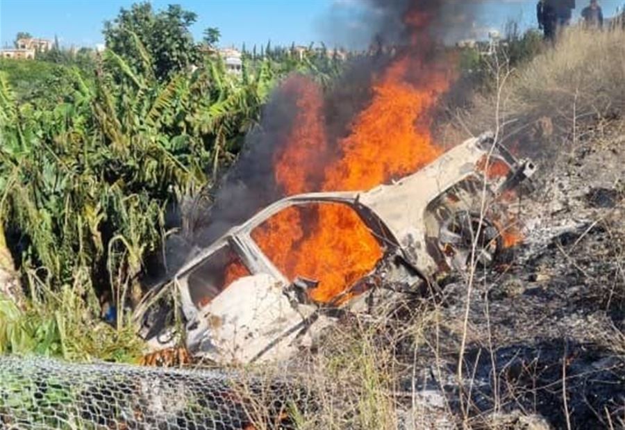 استهداف المدنيين تابع... قصف سيارة مدنيّة في صور وسقوط شهداء! (صورة)