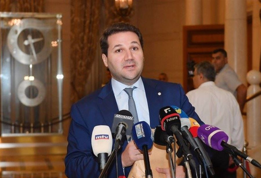 الجميّل يطالب باسيل بتسليم الـ"قديسين الأربعة"
