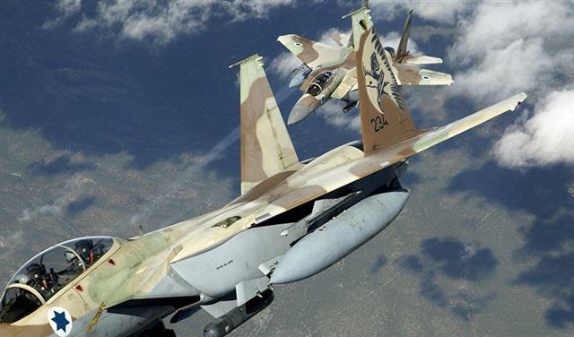 الطائرات الحربية الإسرائيلية تستهدف بالصواريخ قطاع غزة الطائرات الحربية الإسرائيلية تستهدف بالصواريخ قطاع غزة