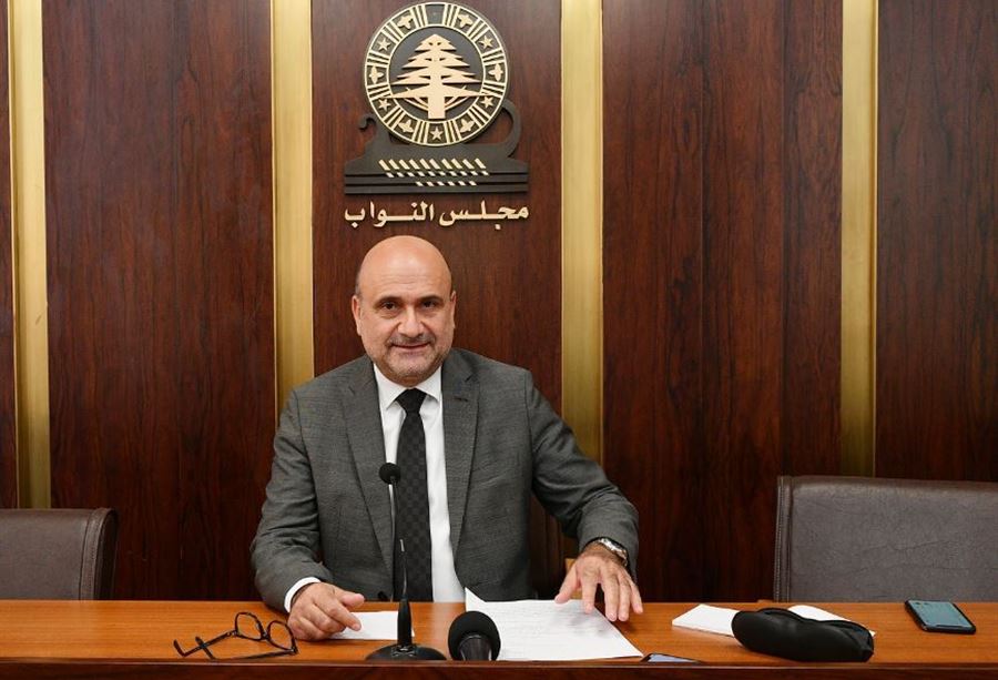 "منعًا لحدوث أي تطورات سلبية"... تغريدةٌ لـ أبي رميا