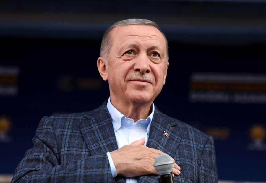 أردوغان بخطر... الزلزال والتضخم يهددان بنهاية أطول رئيس حكم تركيا!