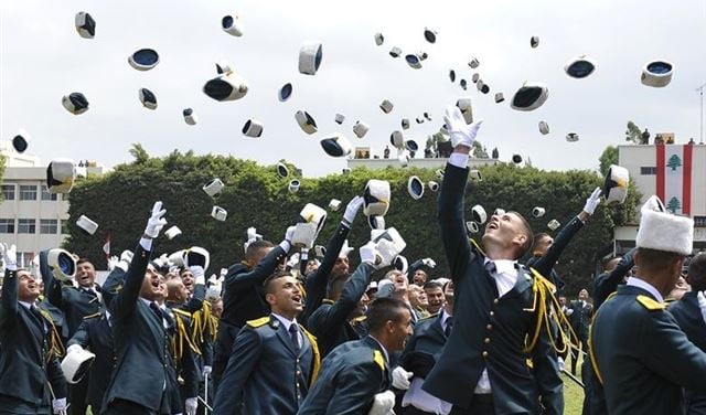 الجيش بحاجة لتطويع تلامذة ضباط