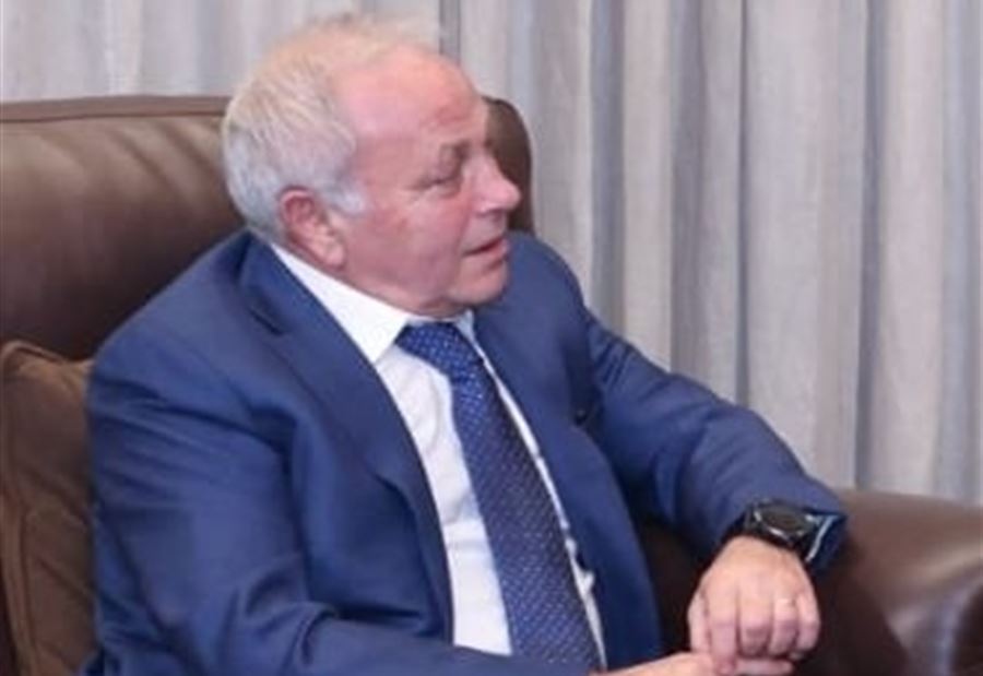 إجتماعٌ مع أهالي شهداء فوج الإطفاء... توضيحٌ من القاضي عويدات