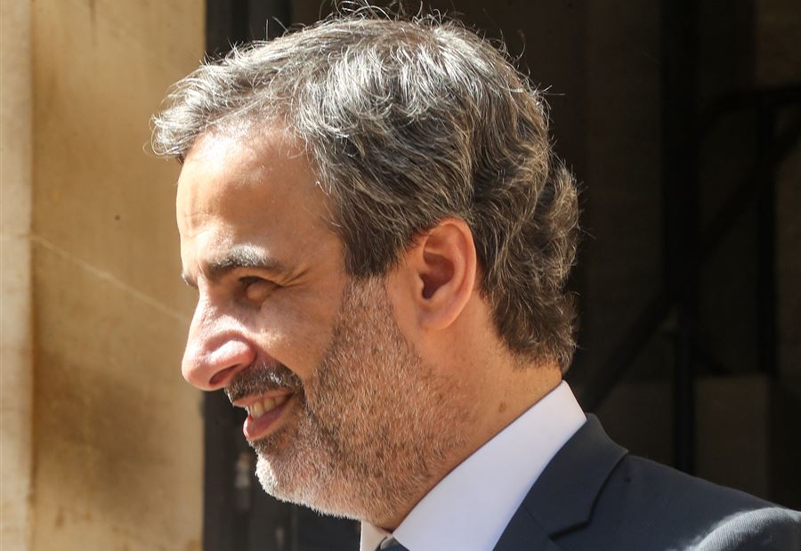 خلط أوراق أمام ميشال معوض