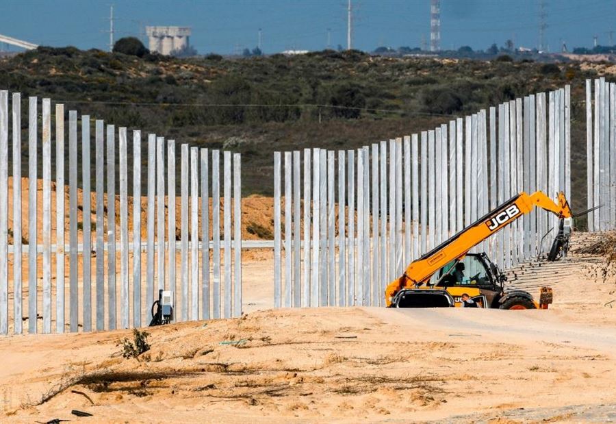 "سياحة تتعلق بالحرب"... عبور سائق إسرائيلي إلى غزة! "سياحة تتعلق بالحرب"... عبور سائق إسرائيلي إلى غزة!