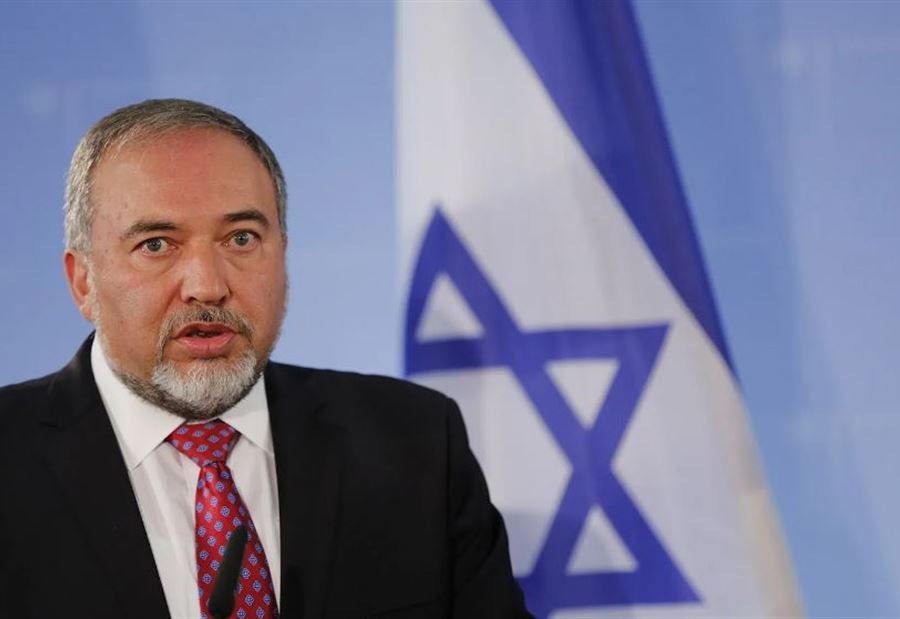 "لتكذيب ادعاء نتنياهو"... ليبرمان يكشف عن وثيقة "سريّة"!