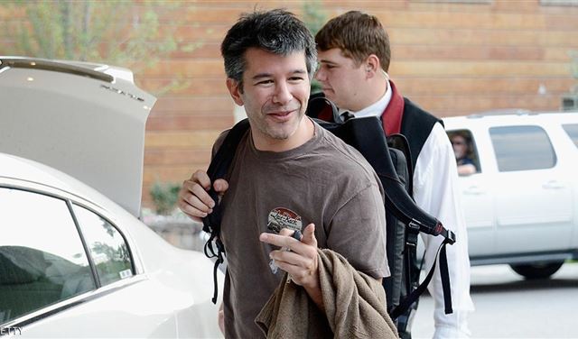 سائق "أوبر" يثور في وجه صاحب الشركة سائق "أوبر" يثور في وجه صاحب الشركة