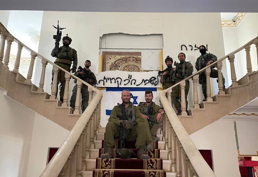 صورة في جنوب لبنان تطيح بنائب إسرائيلي.. ما حقيقة علاقتها بعلي حسن خليل؟