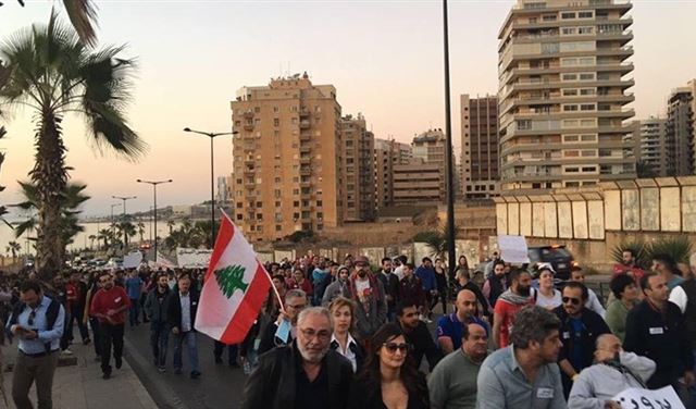 "الشط لكل الناس": العقارات البحرية أزيلت بشكل غير قانوني