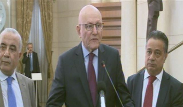 سلام بعد لقائه الحريري: أشجعه على فصل النيابية عن الوزارة