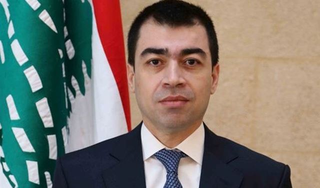 أبي خليل:التعاملات النفطية في لبنان ستحصل بالدولار الأميركي