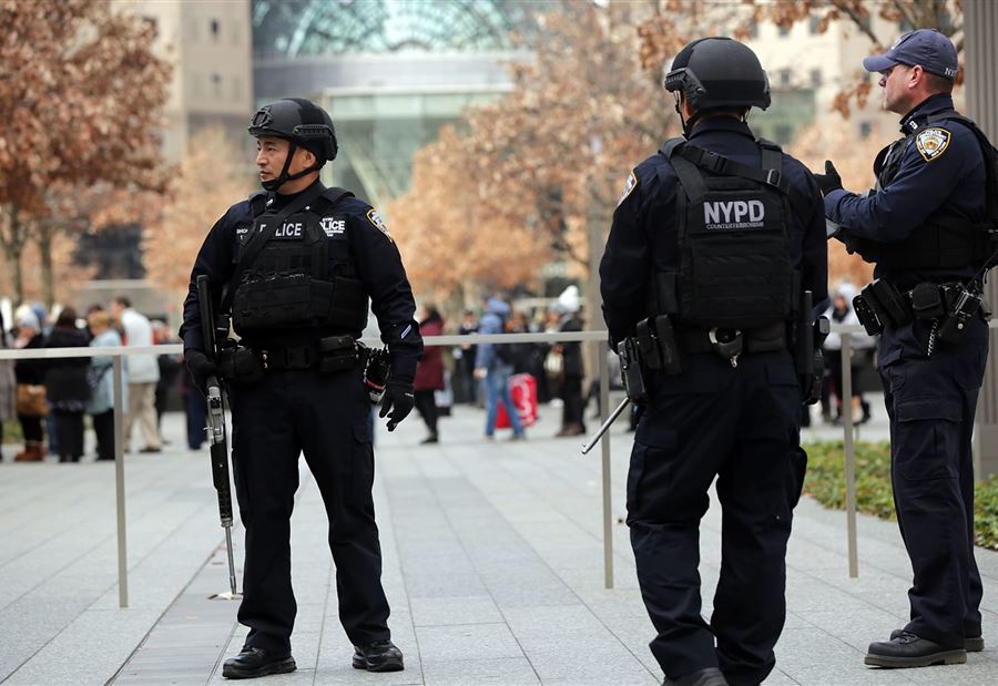 خلال حفل بمدينة أميركية... إطلاق نار يسفر عن سقوط ضحايا (فيديو) خلال حفل بمدينة أميركية... إطلاق نار يسفر عن سقوط ضحايا (فيديو)