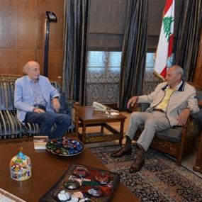 العقدة المسيحية لا تزال عالقة... وهذا ما أبلغه جنبلاط لبري العقدة المسيحية لا تزال عالقة... وهذا ما أبلغه جنبلاط لبري