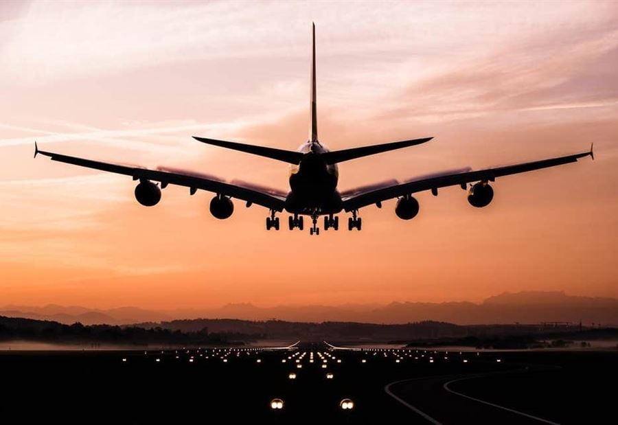 العراق يعلن استئناف الرحلات الجوية إلى لبنان