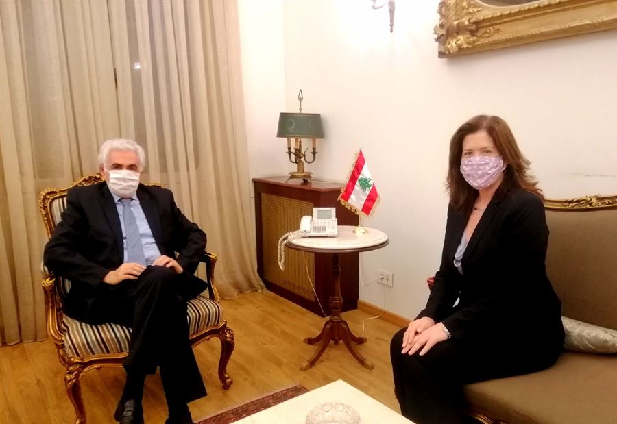 "مسألتان" بين حتّي والسفيرة الأميركية
