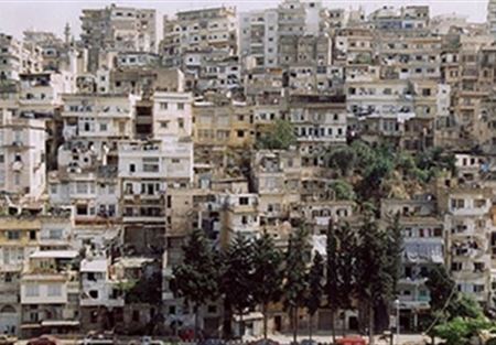 قطع طريق جبل محسن احتجاجا على عدم تعبيد الطرق