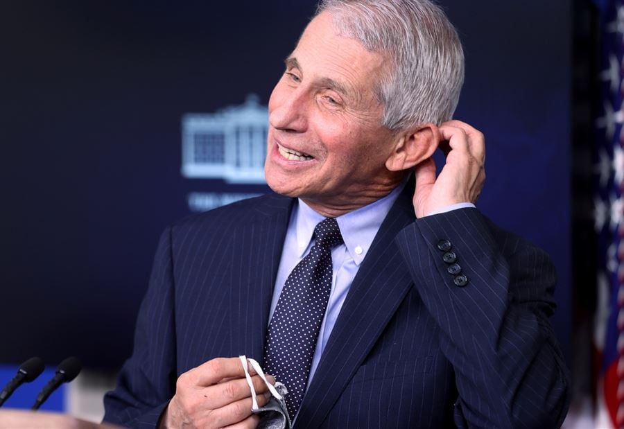 ماذا قال فاوتشي عن الجرعة التنشيطية التالية لـ"كورونا"؟