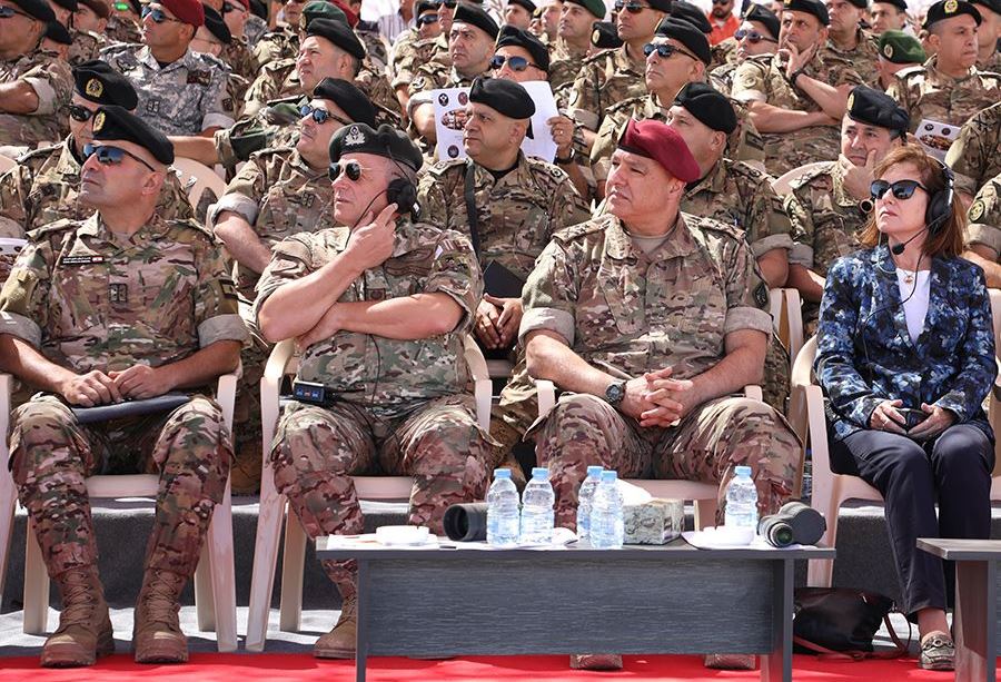 السفيرة الأميركية في لبنان تهنئ الجيش 