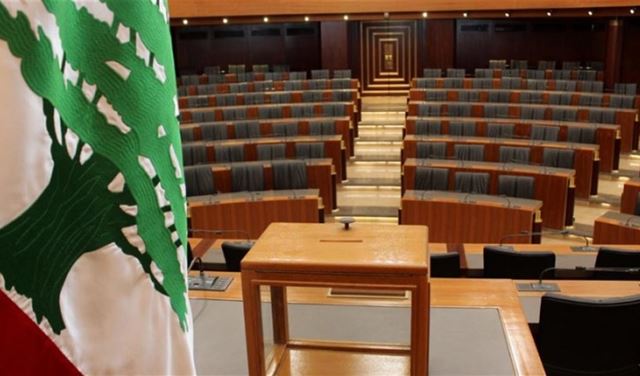 دورة استثنائية من حزيران الى تشرين الاول