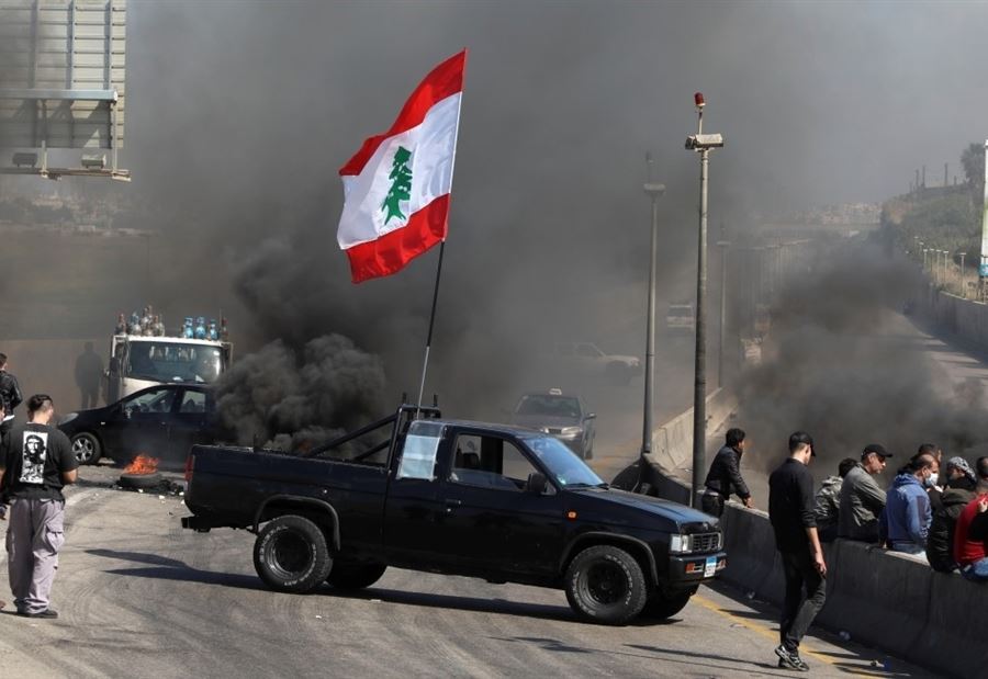 "المونيتور" يكشف سبب جهود روسيا لحل الأزمة في لبنان 