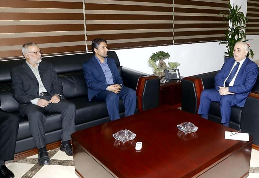 الملحق الايراني التقى جبق... مستعدون لمساعدة لبنان الملحق الايراني التقى جبق... مستعدون لمساعدة لبنان