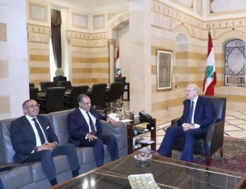 بشأن العدوان الاسرائيلي... طلبٌ لِميقاتي من وزير الخارجية المصري!