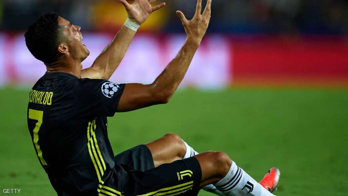 بالصور: ماذا فعل رونالدو عقب "الأحمر التاريخي"؟