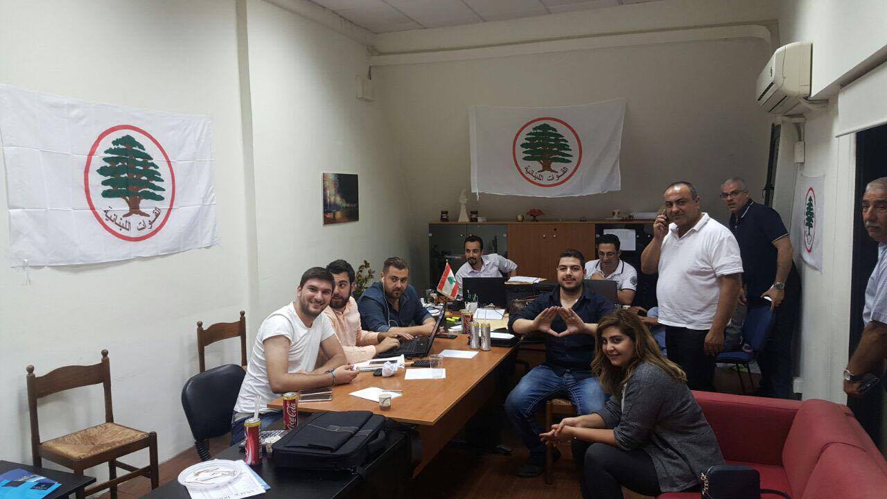 شامل يزور جوان والقوات في مكاتب "جونية التجدد" شامل يزور جوان والقوات في مكاتب "جونية التجدد"