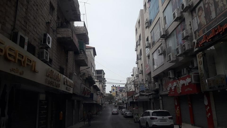 بالصور: الإضراب يعم أرجاء فلسطين