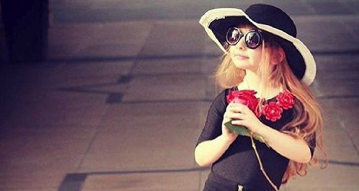 بالصور.. تعرف على أصغر فاشينيستا عربية