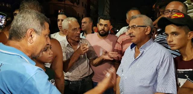 بالصور: سكان صيدا يعتصمون احتجاجاً على انقطاع المياه