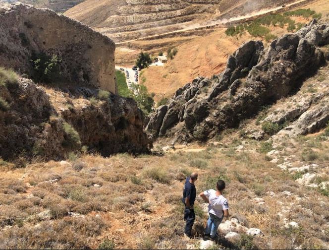 بالصور: انقاذ ١١ مواطنا احتجزوا في جرود الفرزل
