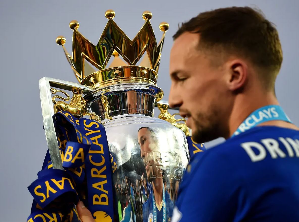 من لاعب بقيمة 40 مليون يورو إلى عامل بناء!