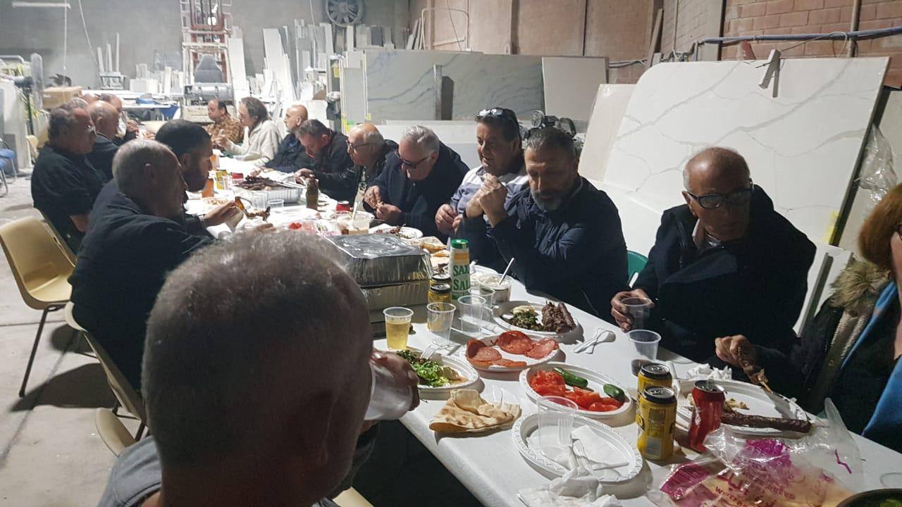 عونيو استراليا ينضمّون الى التيار - الخط التاريخي