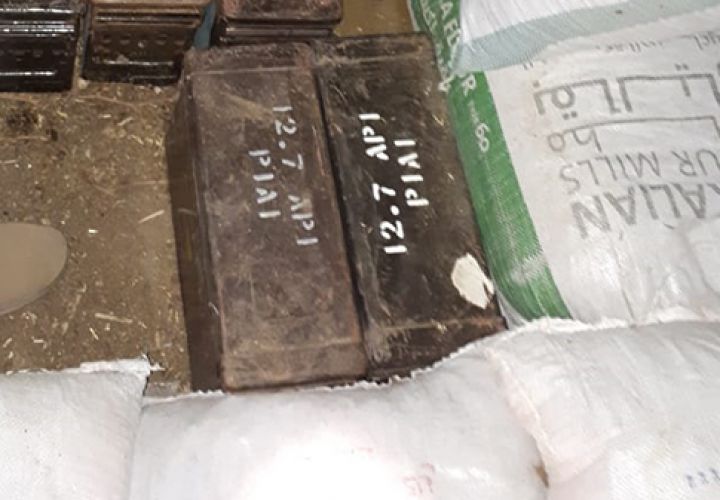 بالصور: توقيف شخصين وضبط ذخائر مهربة
