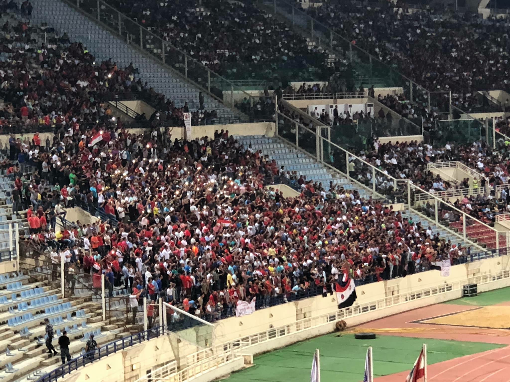 يا عيب الشوم يا جمهور! يا عيب الشوم يا جمهور!
